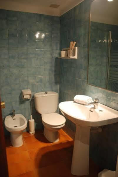 Hostal Torras Sant Hilari Sacalm Exterior foto